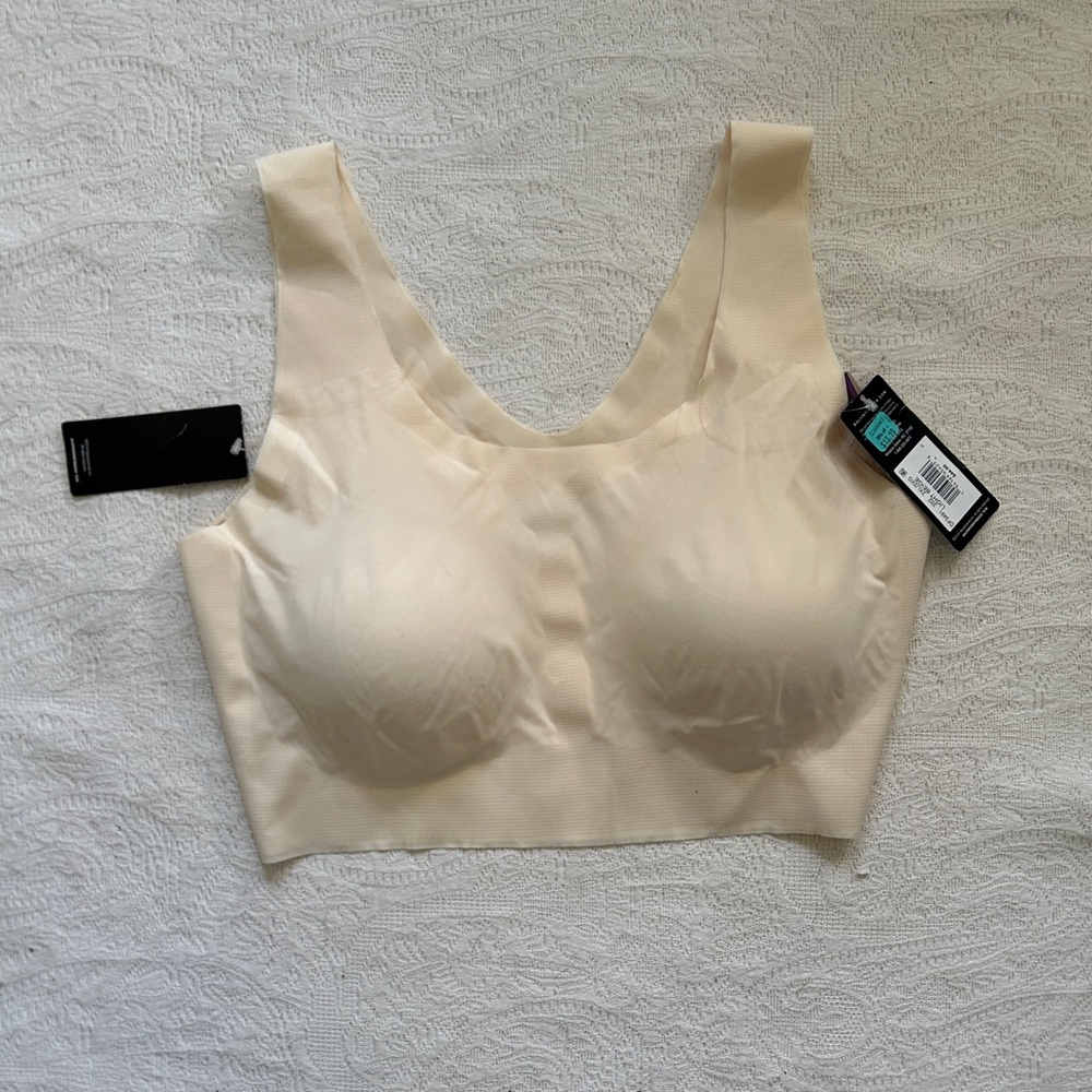 NEW with tags BALI stretch bra - nude in color - super comfortable - size 2XL